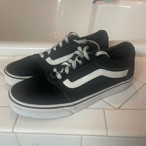 Womens Vans Size 8